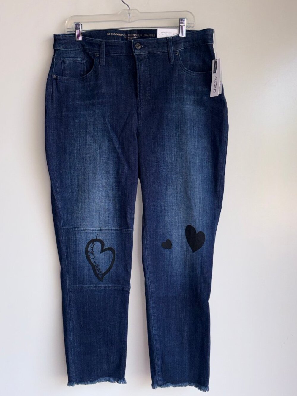 NWT CHICO'S Girlfriend Heart Print Ankle Jeans Size 2.5 =US Size 14
